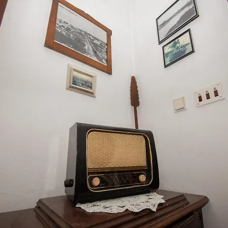 Three Bedroom Vice - Ae1450 *