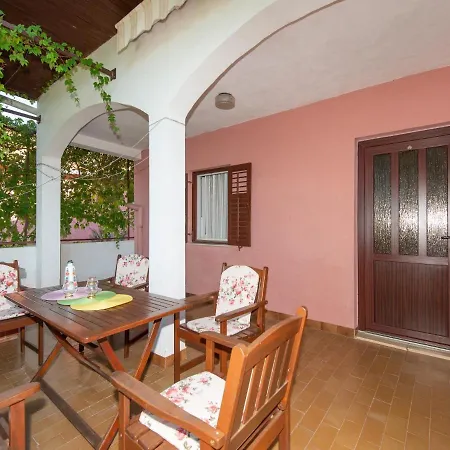 Apartment Three Bedroom Vice - Ae1450 Zadar